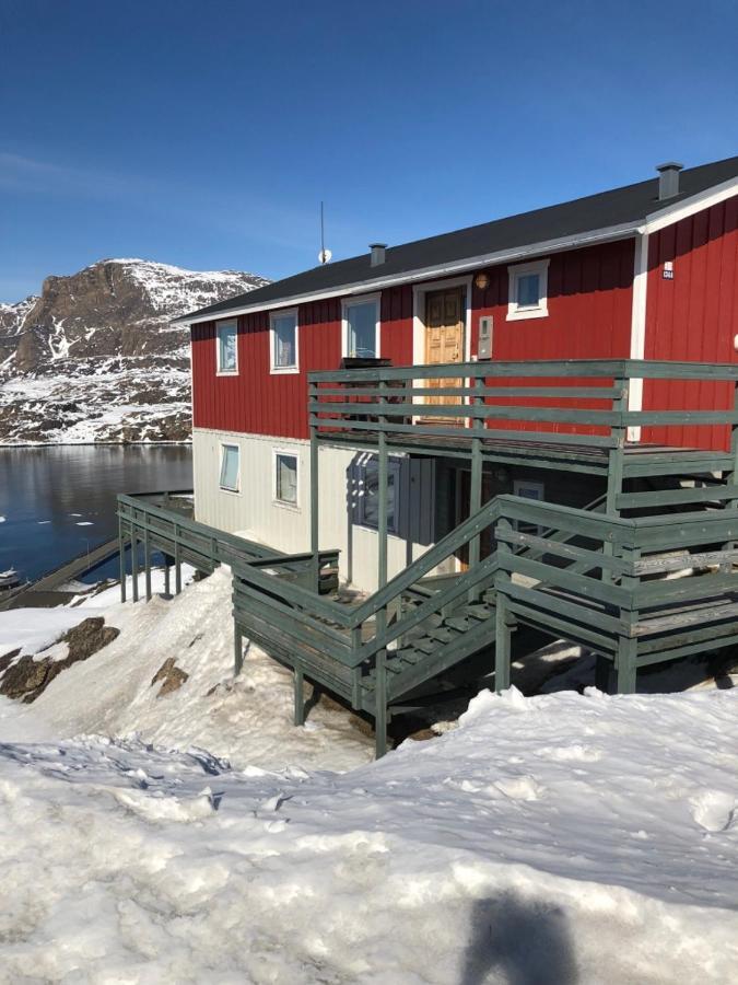 Isi4U Hostel Sisimiut Bagian luar foto