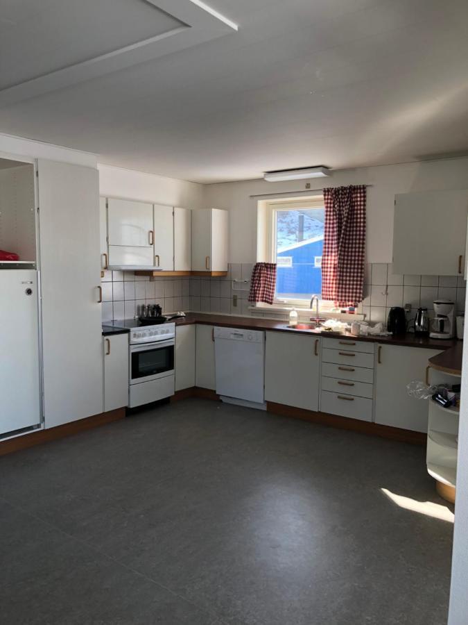 Isi4U Hostel Sisimiut Bagian luar foto